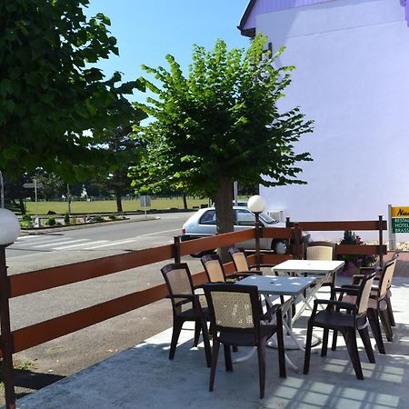 Hotel Restaurant Niemerich Pulversheim Bagian luar foto